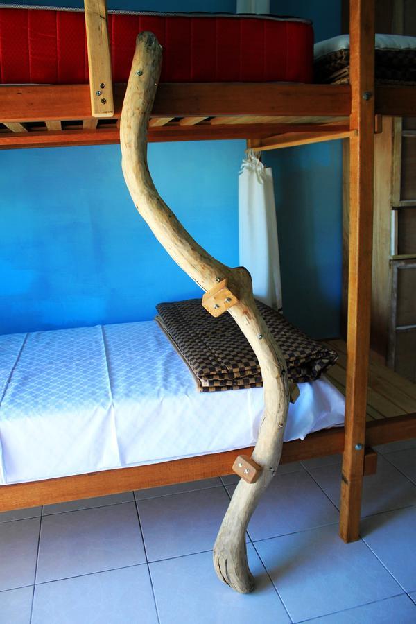 דונגהה Dulan Groundnut Backpacker Hostel מראה חיצוני תמונה